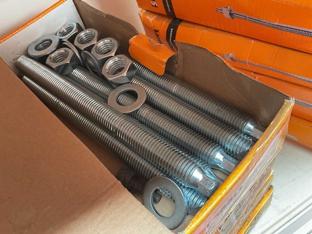 4 dozen beton ankers - afbeelding 5 van  5