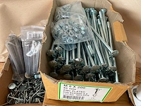 4 dozen bouten moeren en nagels - afbeelding 2 van  5