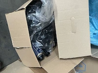 4 dozen diverse doppen voor bidons - afbeelding 3 van  11