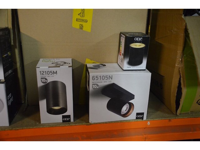 4 dozen gevuld met verlichting w.o. ledstrips, inbouwspots, opbouwspots, muurverlichting, plafondlampen, bureellamp - afbeelding 10 van  11