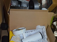 4 dozen gevuld met verlichting w.o. ledstrips, inbouwspots, opbouwspots, muurverlichting, plafondlampen, bureellamp - afbeelding 11 van  11