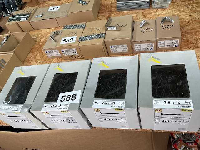 4 dozen gipsplaat schroeven - afbeelding 1 van  6