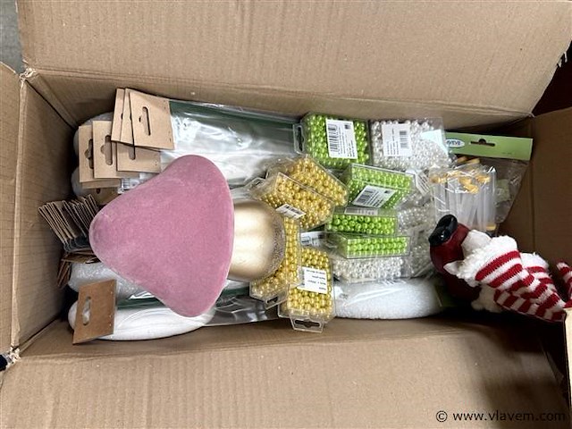 4 dozen, inh. div. hobbymateriaal - afbeelding 3 van  5