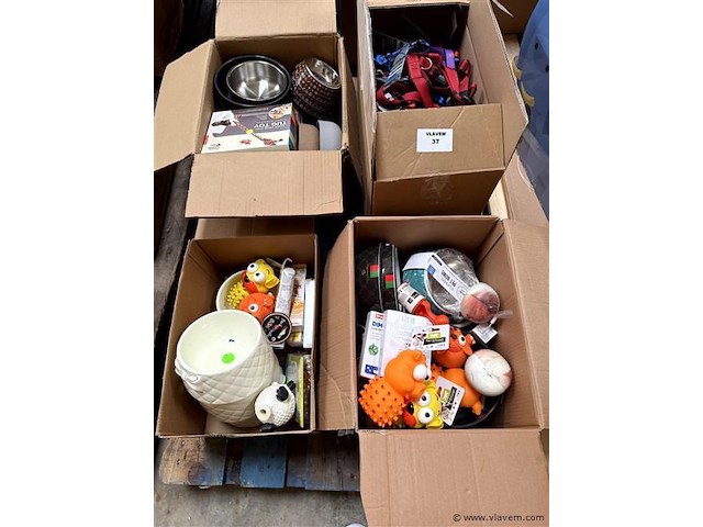 4 dozen, inh. partij div. huisdieren toebehoren - afbeelding 1 van  5