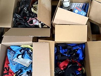 4 dozen, inh. partij div. huisdieren toebehoren - afbeelding 1 van  2