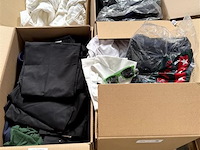 4 dozen, inh. partij div. kleding - afbeelding 1 van  5