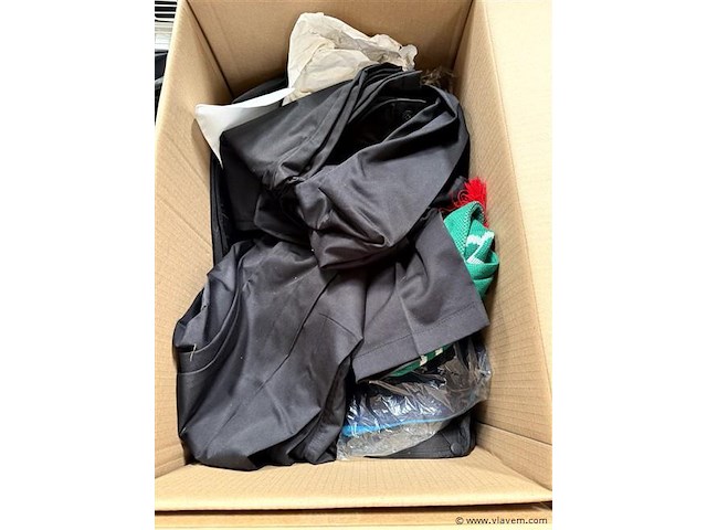 4 dozen, inh. partij div. kleding - afbeelding 5 van  5