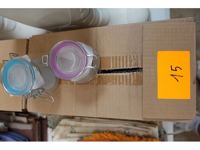 4 dozen met 8 bokaaltjes (32 stuks) - afbeelding 3 van  4