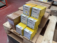 4 dozen nagels en 6 dozen slag ankers - afbeelding 6 van  6