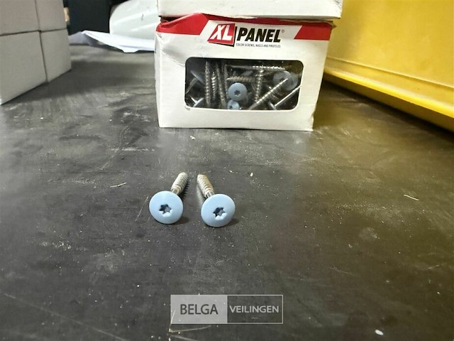 4 dozen plaatschroeven - afbeelding 1 van  4