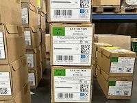 ± 4 dozen schroeven - afbeelding 1 van  2