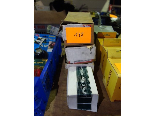 4 dozen tapbouten - afbeelding 1 van  2