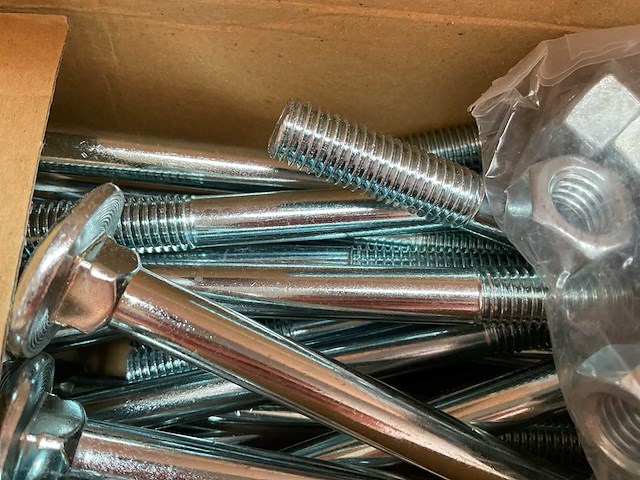 4 dozen zeskant tapbouten - afbeelding 3 van  3