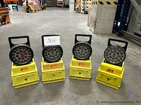 4 draagbare led-schijnwerpers arisco. werking niet gekend.