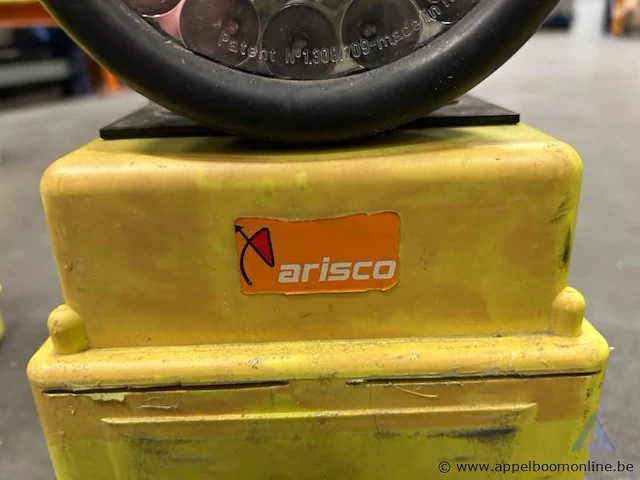 4 draagbare verlichtingssystemen arisco,. werking niet gekend. - afbeelding 2 van  2