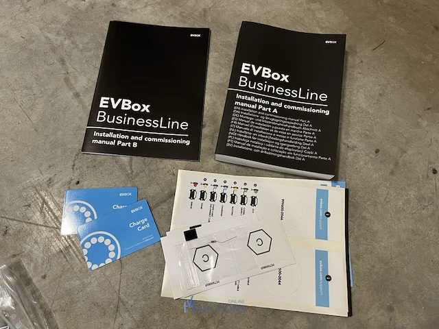 4 dubbele laadstations evbox businessline 4g - 16 a - satellite - afbeelding 9 van  20
