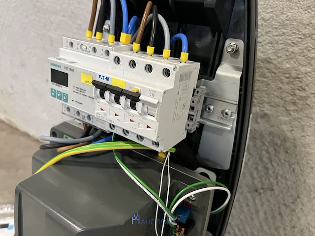 4 dubbele laadstations evbox businessline 4g - 16 a - satellite - afbeelding 18 van  20