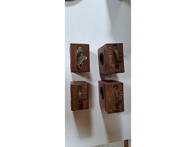 4 duivenklokken - afbeelding 2 van  2