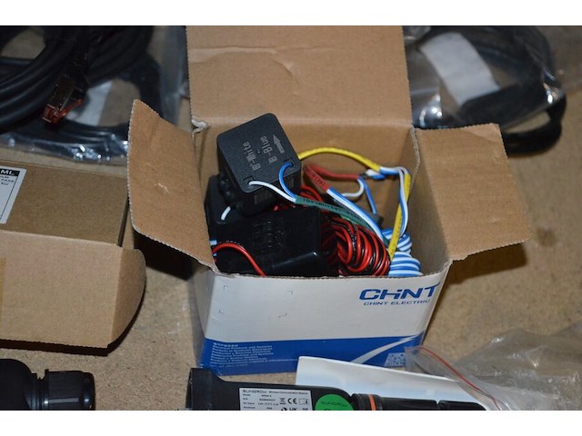 4 energy meters single phase, wlan inverter, power supply sungrow (8,9,10) - afbeelding 3 van  11