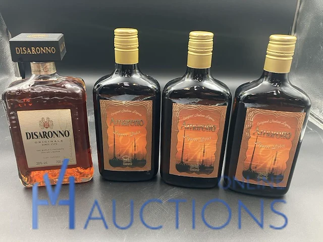 4 flessen diverse amaretto - afbeelding 1 van  3