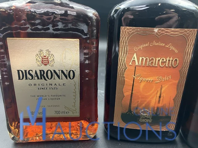 4 flessen diverse amaretto - afbeelding 2 van  3