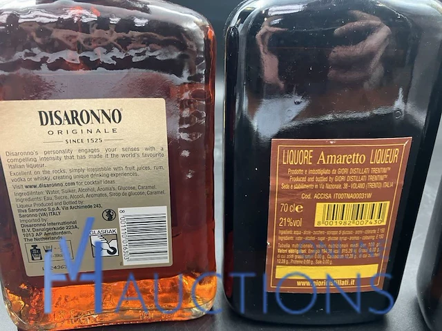 4 flessen diverse amaretto - afbeelding 3 van  3