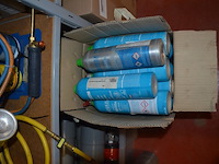 4 flessen isobutane, 20 flessen zuurstof, 16 flessen propaan, 3 soldeerkits oxikit 555, 3 lasbrillen, 3 poederbrandblussers 1kg, 11 gasflessen formiergas nws (b423) - afbeelding 7 van  12