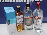 4 flessen vodka - afbeelding 2 van  2