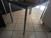 4 formica houten tafels - afbeelding 3 van  3