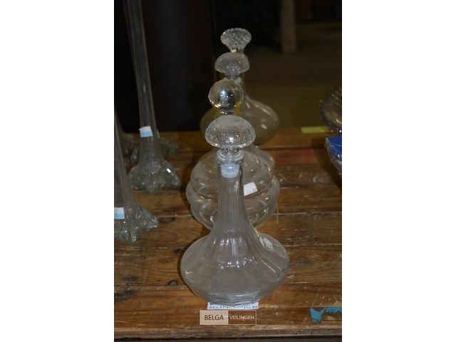 4 glazen karaffen - afbeelding 1 van  4