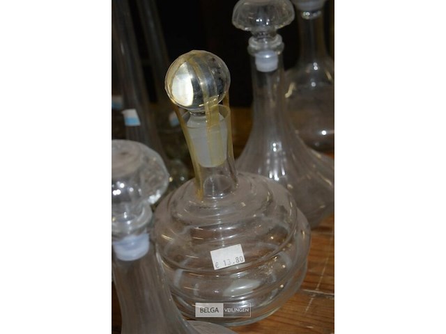 4 glazen karaffen - afbeelding 4 van  4