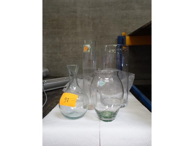 4 glazen vazen - afbeelding 3 van  4