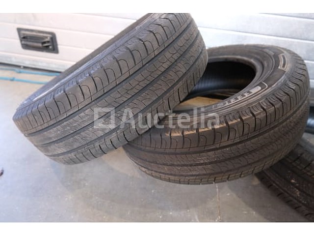 4 goodyear 215/65 r16c banden - afbeelding 1 van  9