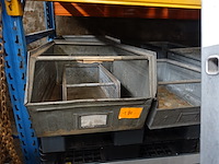 4 grote metalen bakken (verschillende modellen) - afbeelding 1 van  6