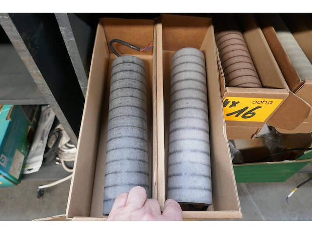 4 hanglampen initial - afbeelding 2 van  4