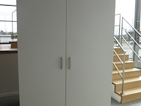 4 hoekige kleerkast - afbeelding 2 van  5