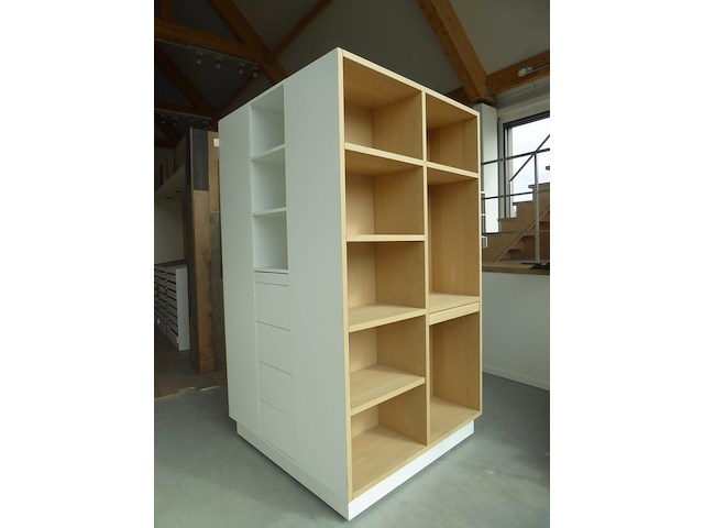 4 hoekige kleerkast - afbeelding 5 van  5