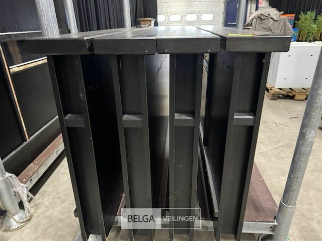 4 houten afzethekken - afbeelding 4 van  4