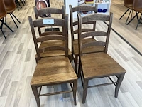 4 houten stoelen