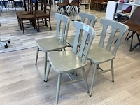 4 houten stoelen - afbeelding 2 van  2