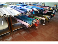 4 houten werktafels met bodemschap - afbeelding 1 van  7