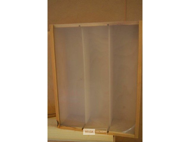 4 houten wijnkisten - afbeelding 3 van  4