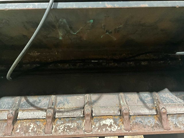 4-in-1 bak - voor graafmachines - afbeelding 6 van  15