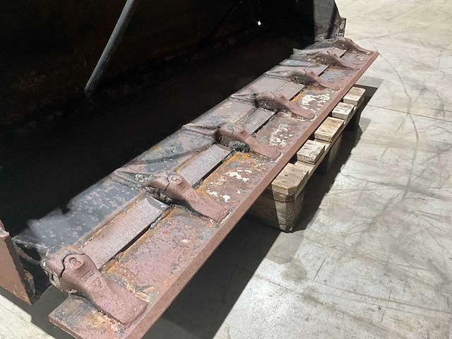 4-in-1 bak - voor graafmachines - afbeelding 5 van  15