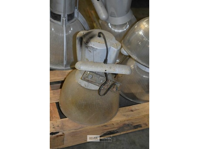 4 industriële lampen - afbeelding 5 van  5