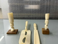 4 ivoren beeldjes - afbeelding 1 van  1