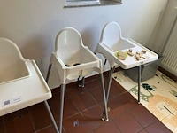 4 kinderzitjes met kindertafel en stoelen - afbeelding 2 van  3