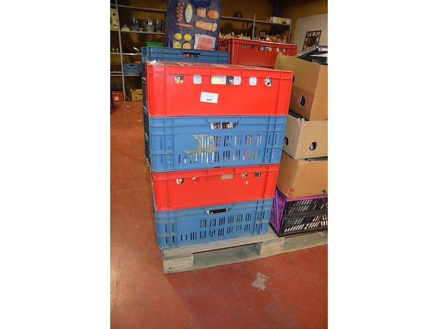 4 kisten gevuld met ca. 320 dvd's - afbeelding 1 van  7