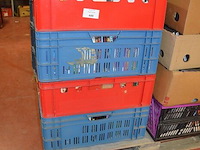 4 kisten gevuld met ca. 320 dvd's