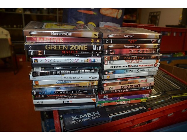 4 kisten gevuld met ca. 320 dvd's - afbeelding 5 van  7